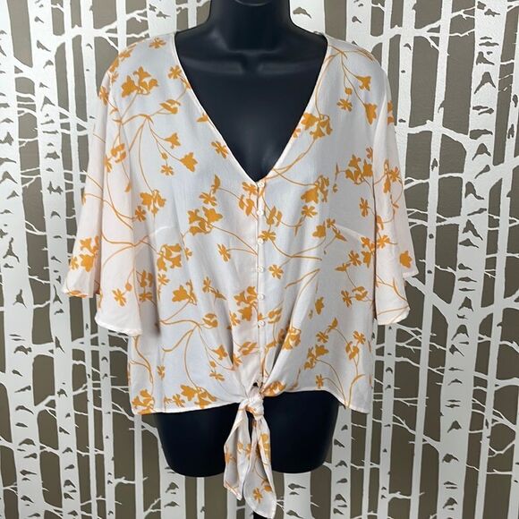 Mustard Floral Print Button / Tie Front Flutter Sleeve Top sz L - Picture 1 of 5